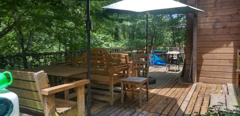 廿日市市吉和にあるカフェ ブラマソーレのテラス